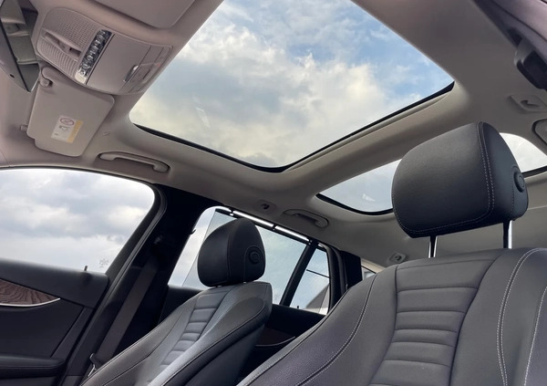 Mercedes-Benz Klasa E cena 159000 przebieg: 73988, rok produkcji 2020 z Piaseczno małe 352